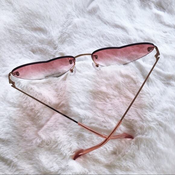 Miley Light Pink Gradient Heart Sunglasses - Picture 7 of 11
